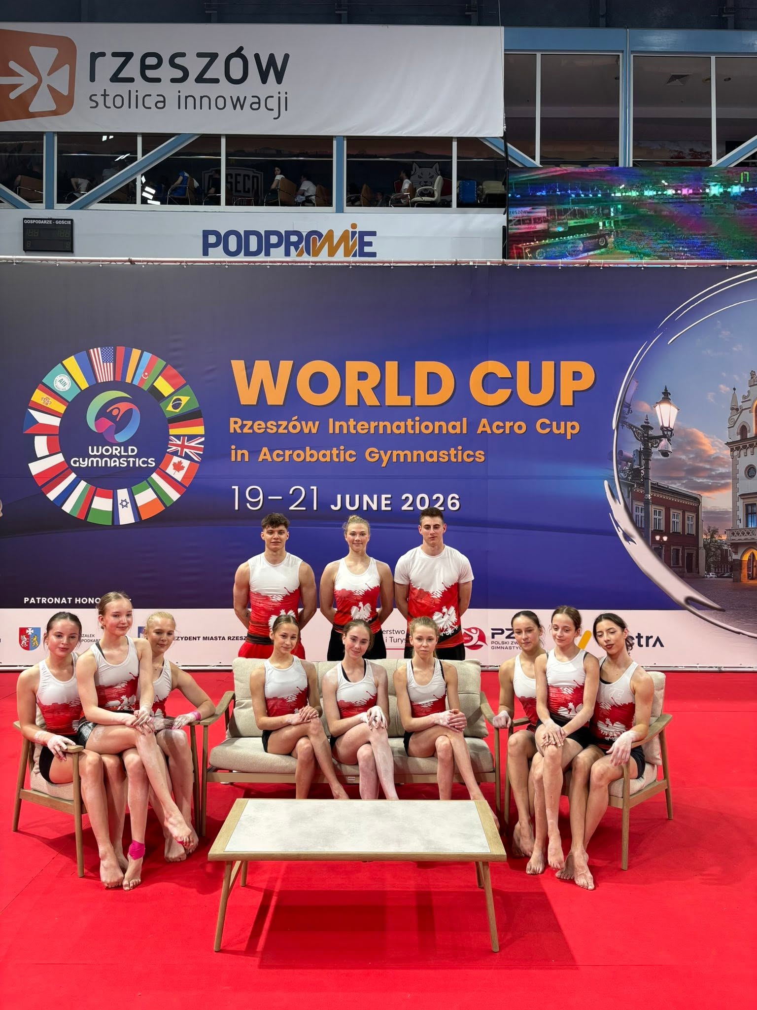 Zawodnicy UKS Targówek podczas Rzeszów International Acro Cup