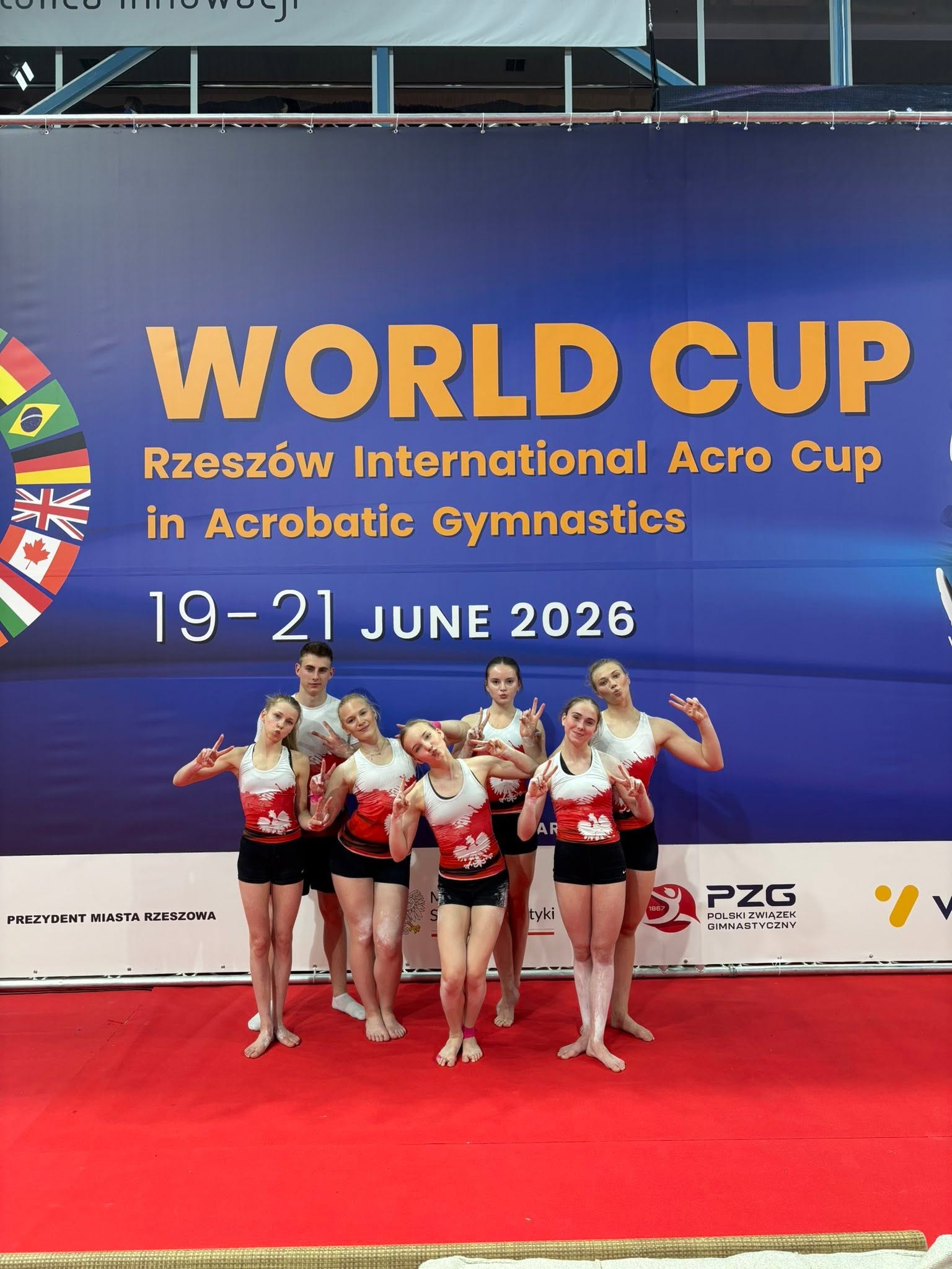 Zawodnicy UKS Targówek podczas Rzeszów International Acro Cup