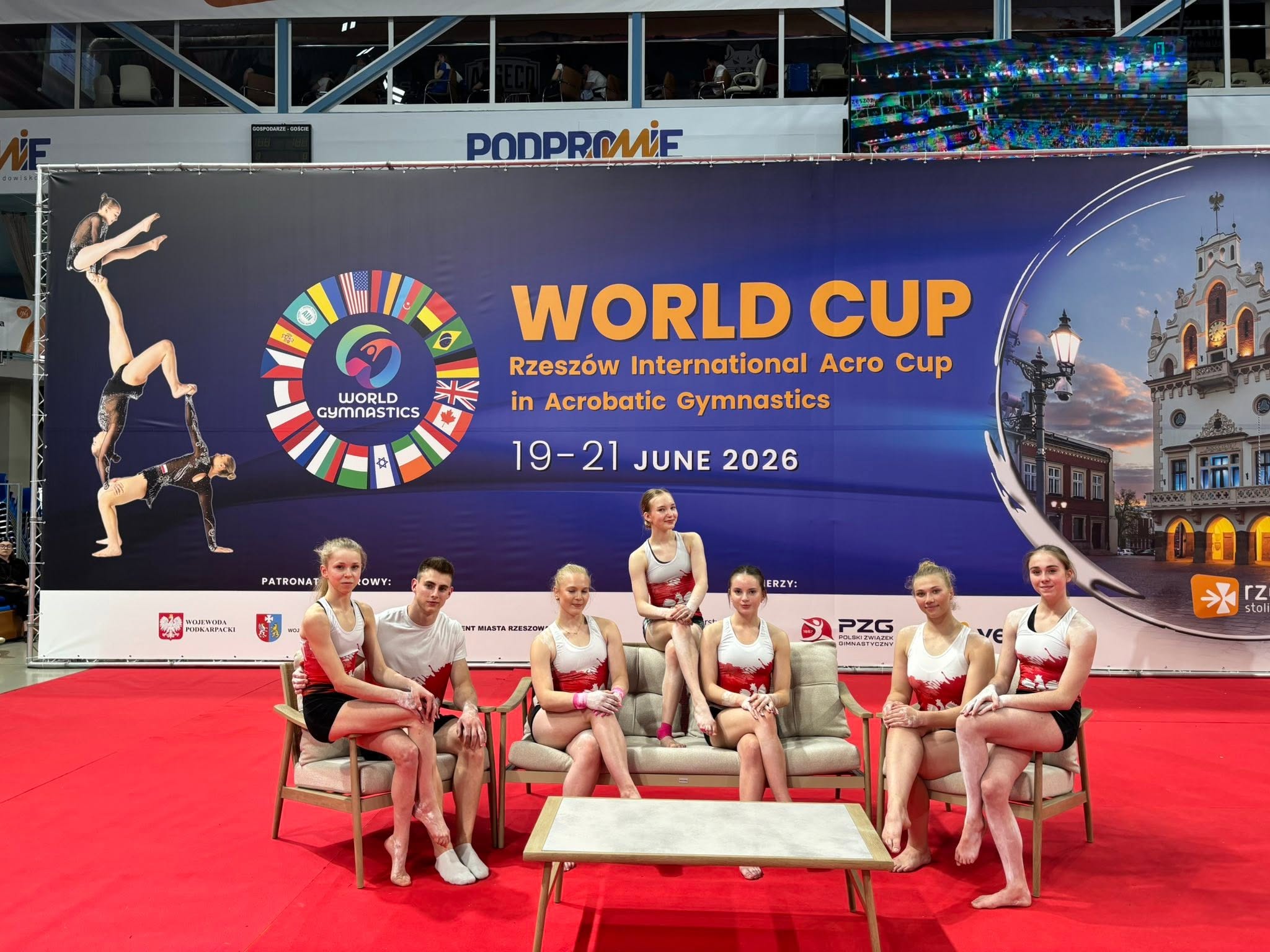 Drużyna UKS Targówek na Rzeszów International Acro Cup 2026